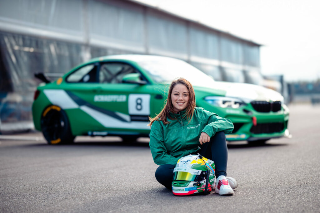 2021 02 06 BMWM2Cup Rollout Lausitzring CarrieSchreiner 2